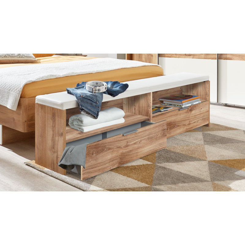 Ebern Designs Gepolsterte Schlafzimmerbank Tameem aus Holz mit Stauraum